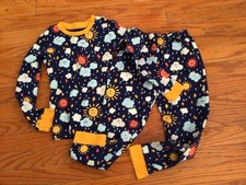 TUCKER AND TATE PJ  s Of SUNS,CLOUDD,RAINDROPS AND LIGHTENING BOLTS- SIZE 6