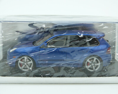 スパーク製　ポルシェ　RUF DAKARA 2010 1/43 Porsche Cayenne RUF Dakara 2010 blue 1/43 Spark S0746