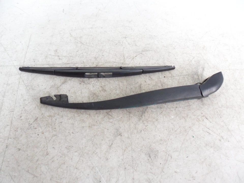 MAZDA 2 MK2 2013 REAR  BOOT TAILGATE WINDOW WIPER ARM BLADE