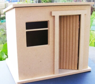 Puppenhaus Kleines Flachpaket MDF Holzschuppen Kit 1:24 Maßstab Miniatur Tumdee - Bild 1 von 4