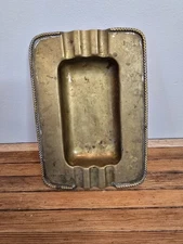 Vtg Solid Brass Ash Tray Cigar Patina Retro Table Top Coin Trinket Jewlery Keys 