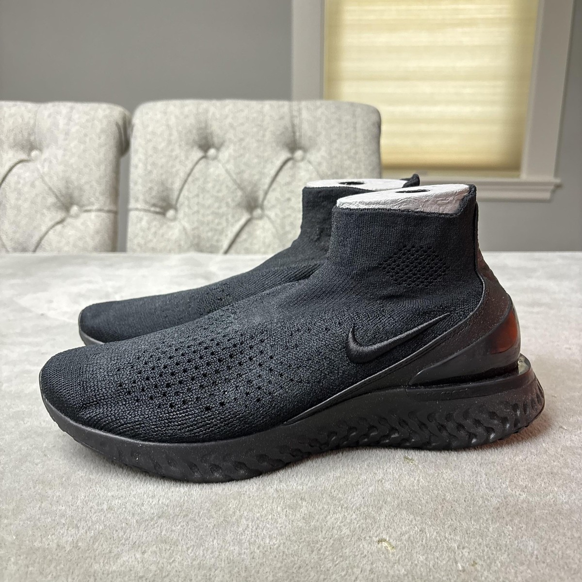 Nike Rise React Triple Black ナイキ NIKE RISE REACT FLYKNIT ライズ