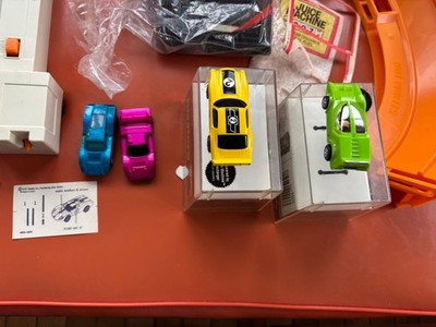 1969 Hot Wheels Sizzlers, California 8 Race Set. Complete 2