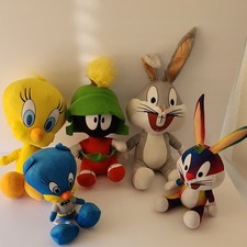 Looney Tunes PlushToy. 1 FT.Lot of 5. Tweety Bugs Bunny Marvin Rainbow Bunny Bat