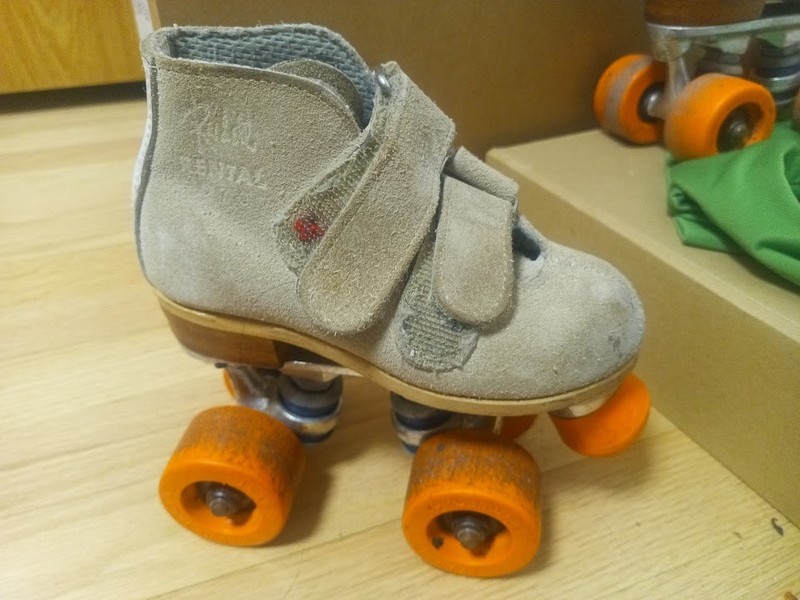 Riedell Rental Quad Skates Youth Size 9 with Sure-Grip 0000 Plates