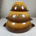 Set of 3 PYREX Handled Nesting Mixing Bowls "OLD ORCHARD" Fruit Pattern