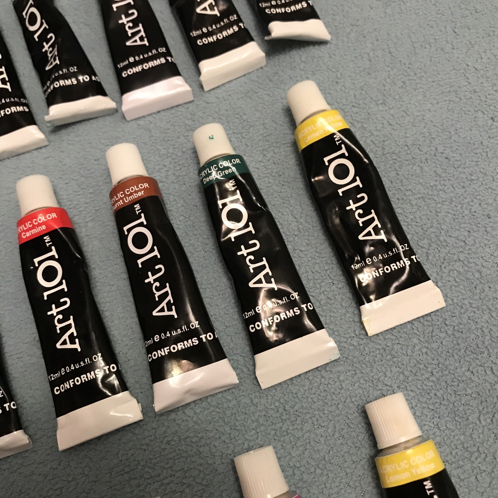 Art 101 Deluxe Artist Set Lot Acrylic, Oil & Water Paints 12ml. Read Details.