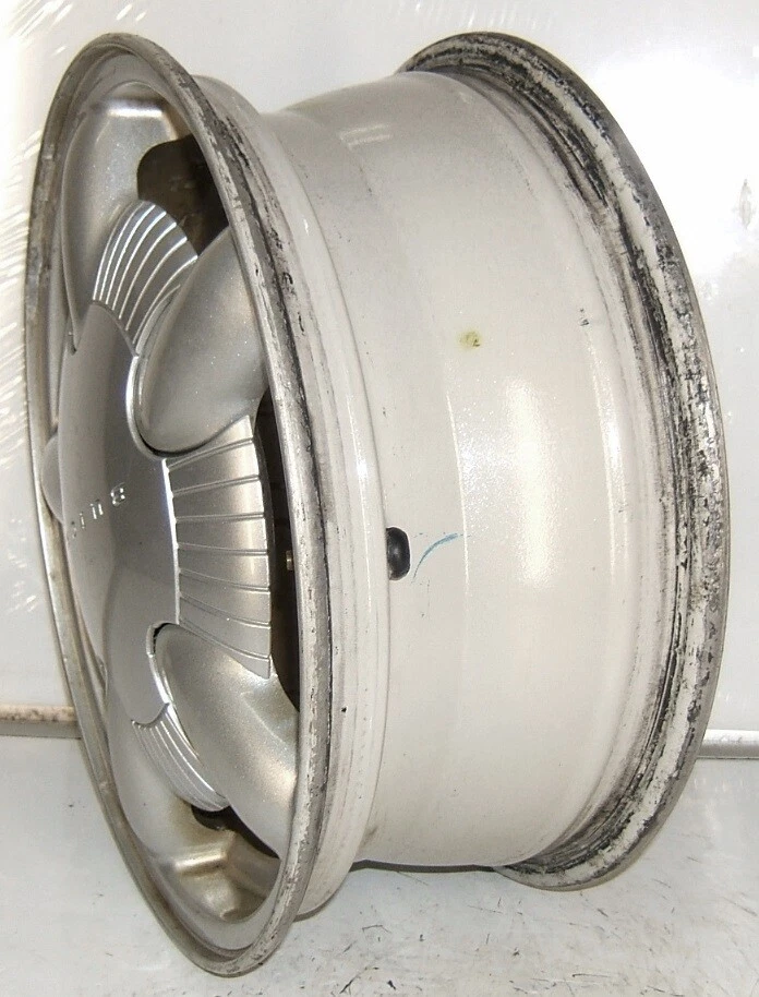 USED GM OEM Aluminum Rim Wheel 15x6 2001 Buick LeSabre - Imagem 3 de 4