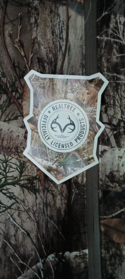 Realtree Edge Men's Camo Hunting Jacket With Hood "NEW" Size L - Image 2 of 4