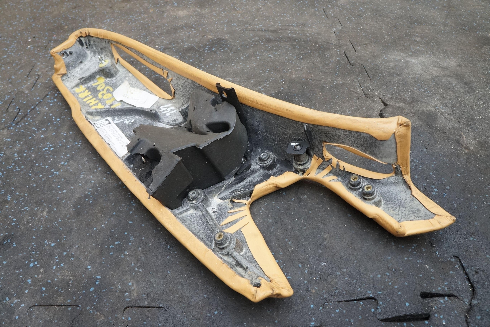 Rear Right Upper Quarter Trim Panel Molding Beige 81423700 Ferrari California 11