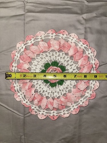 Set of 3 Vintage Doilies - Picture 2 of 4