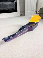 Genuine World Championship Red Bull Racing F1 Infiniti Carbon memrobellia.