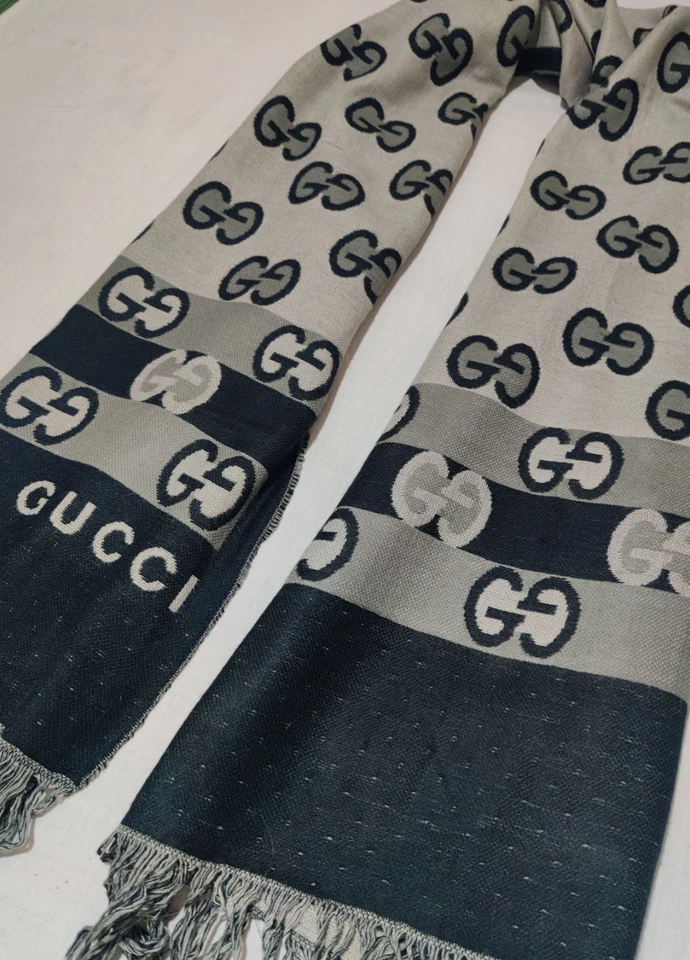 Auténtico Gucci Bufanda Mantón Negro Blanco Lana Estola Unisex GG Logo Silenciador Italia Foto 3 de 4