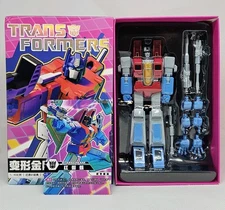 Transformers AAE Auldey Starscream figure 4.7" tall