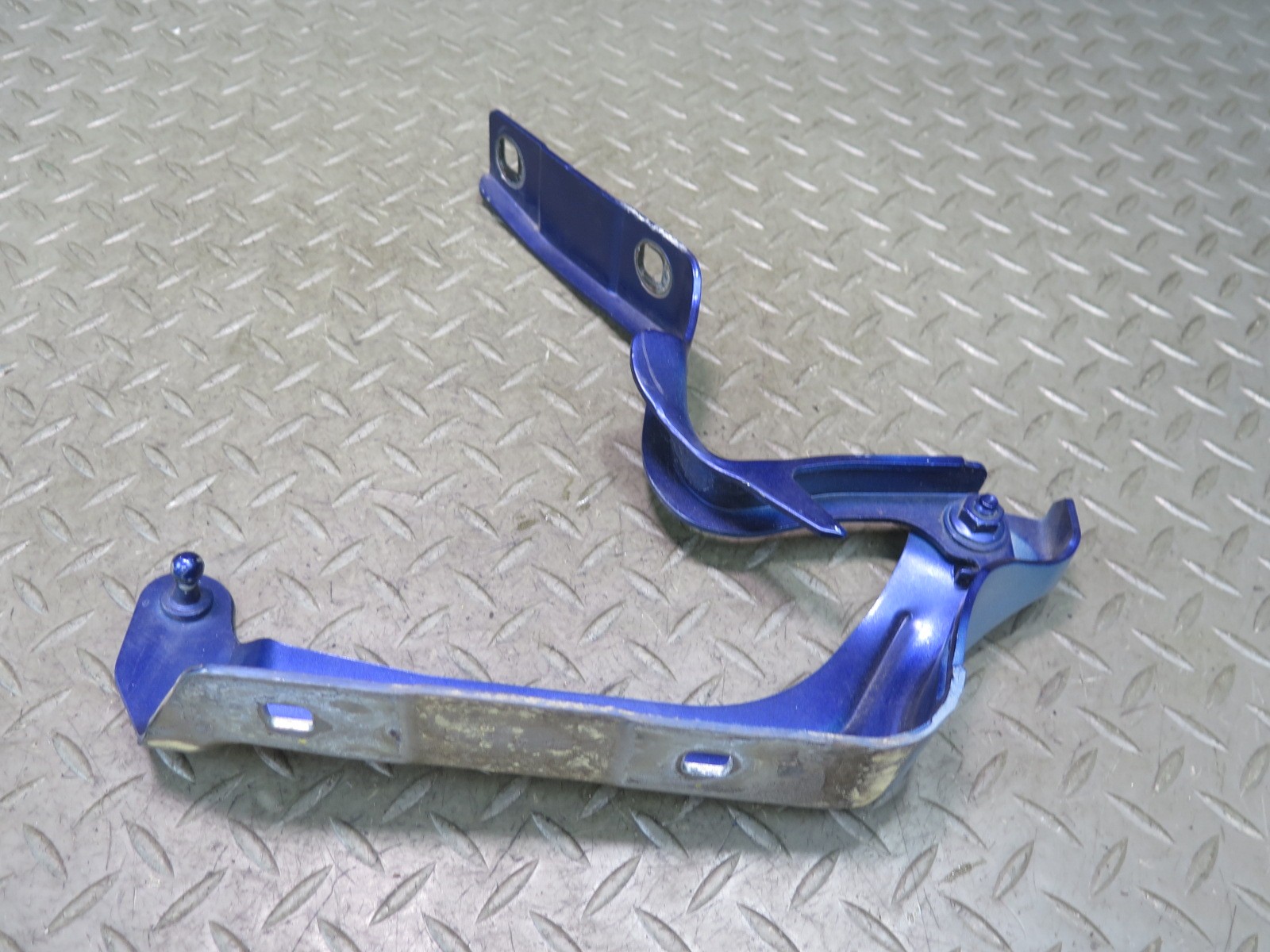 Maserati Ghibli 2014-2020 FRONT+RIGHT Hood hinge