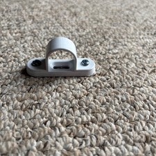 5x Greenbrook electrical PLC/ PVC Spacerbar Saddle 20 mm white 