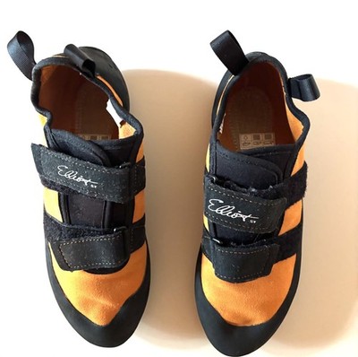 Kletterschuhe / Boulderschuhe der Marke Elliot ST