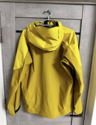 Arcteryx Authentic Sabre LT Gore-Tex Jacket Yellow Mustard Mens Size M (L) - Picture 2 of 17