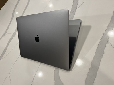 MacBook Pro Retina 15.4'' (512GB SSD, Intel Core i7-7700HQ, 2.80 GHz, 16GB)...