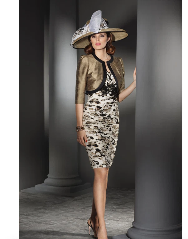 ELEGANT Figure flattering CONDICI 11228 Outfit Size 14 SMALL HAT
