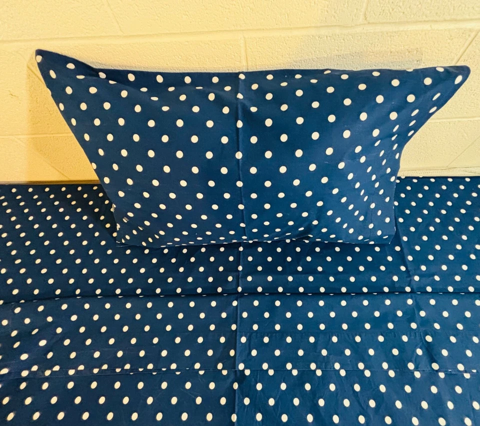 Juego de sábanas Pottery Barn Teen tamaño doble azul marino y blanco a lunares Foto 4 de 4