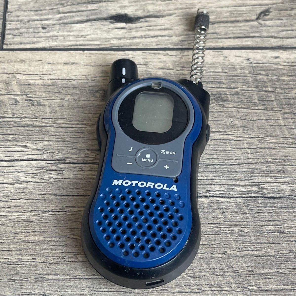 Motorola Talkabout SX600R 22-Channel 14-Mile Range Two-Way Radio