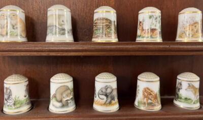 THE FRANKLIN MINT アンティークセット 25枚 Complete Set of 25 WWF Animal Babies Franklin Mint Thimbles Wooden