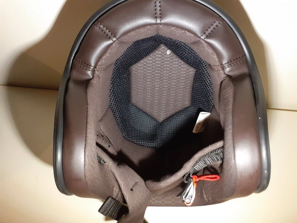 casco moto Caberg Fibez, colorazione nera carbonio disponibile solo XXL - Immagine 3 di 4