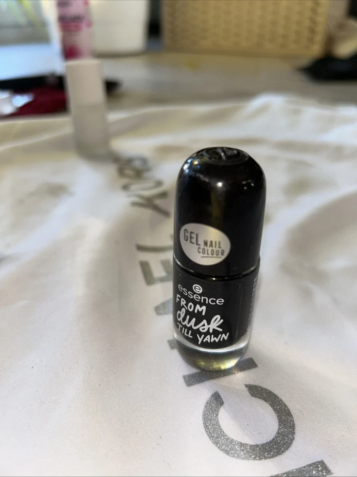 Essence Nail Polish Nagellack Schwarz From Dusk Till Yawn 8ml