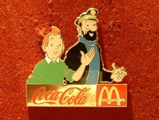 PIN'S TINTIN AND CAPTAIN HADDOCK - GREEN POLO SHIRT - RED COCA - 10 Ex