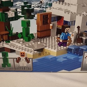 Lego Minecraft The Snow Hideout 21120 Brand New Sealed Back Box Tear Fast Ship