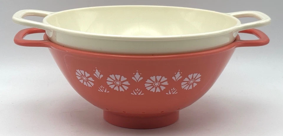 Coladores o cuencos de bayas de 1 cuarto de galón para fiesta de rosas dulces y jardín Pioneer Woman Foto 4 de 4