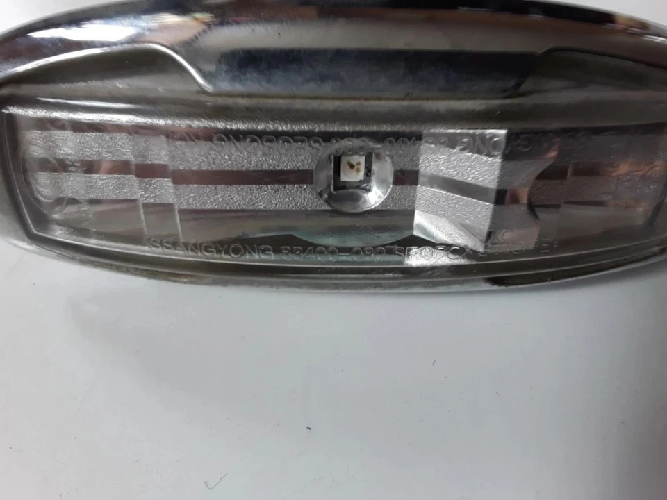 Frecce laterali sinistra SsangYong Rexton 2012 83400080 MKY15203 - Immagine 2 di 3