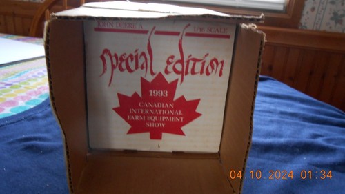 Ertl John Deere A 1/16 Scale Tractor Canadian International Farm Show NIB Rare - Bild 2 von 10