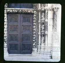 Door Sibenek Cathedral Kroatia hyper stereo realist slide Paul Wing #262
