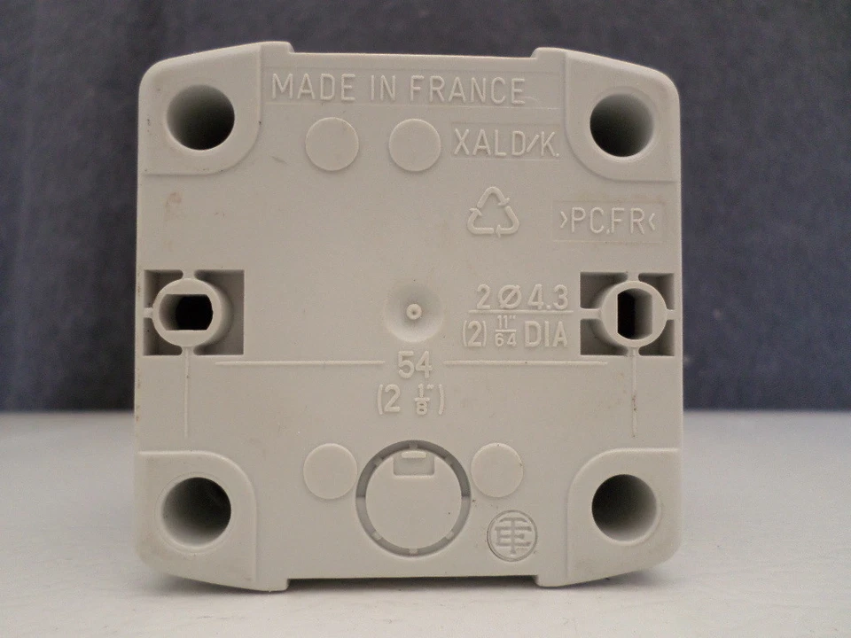 Estação de controle de botão Telemecanique XAL-DK H7 com contato ZEN L1121 - Imagem 3 de 4