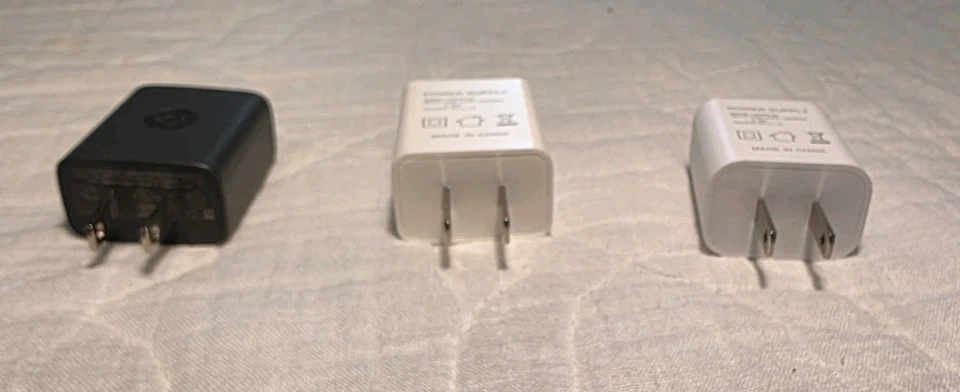 USB Wall Charger AC Power Adapter US Outlet For Cell Phone Set Of 3 - Image 3 of 3
