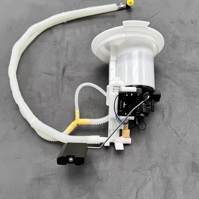 New LH Side Fuel Pump Assembly 2124703294 for 2010-2012 Mercedes C63 E63 CLS63 - Imagen 3 de 4