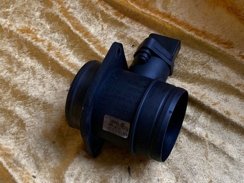 AUDI A3 / 8L TDI Luftmengenmesser Luftmassenmesser 0281002531 / 038906461B