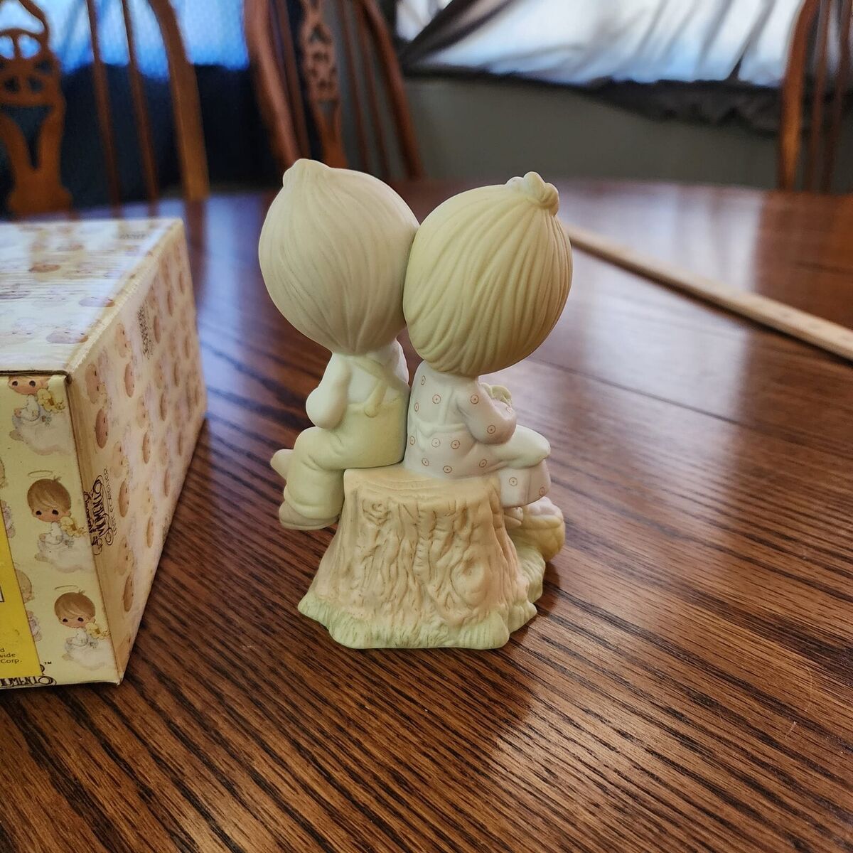Precious Moments Vintage 1978 Love One Another Porcelain Precious Moments Vintage 1978 Love One Another Porcelain