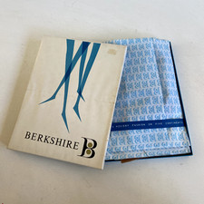 Vintage Berkshire Agilon Nylon Stockings 3 Pair Tint Neutral Beige 10.5 Box USA