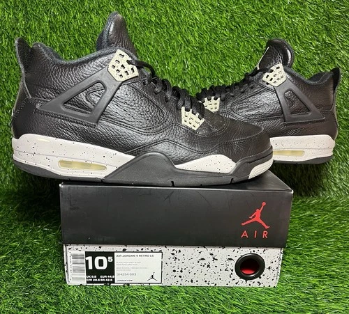 Men’s 10.5 - Jordan 4 Retro Oreo (2015) 314254-003 *Clean* 100% Stars OG Box