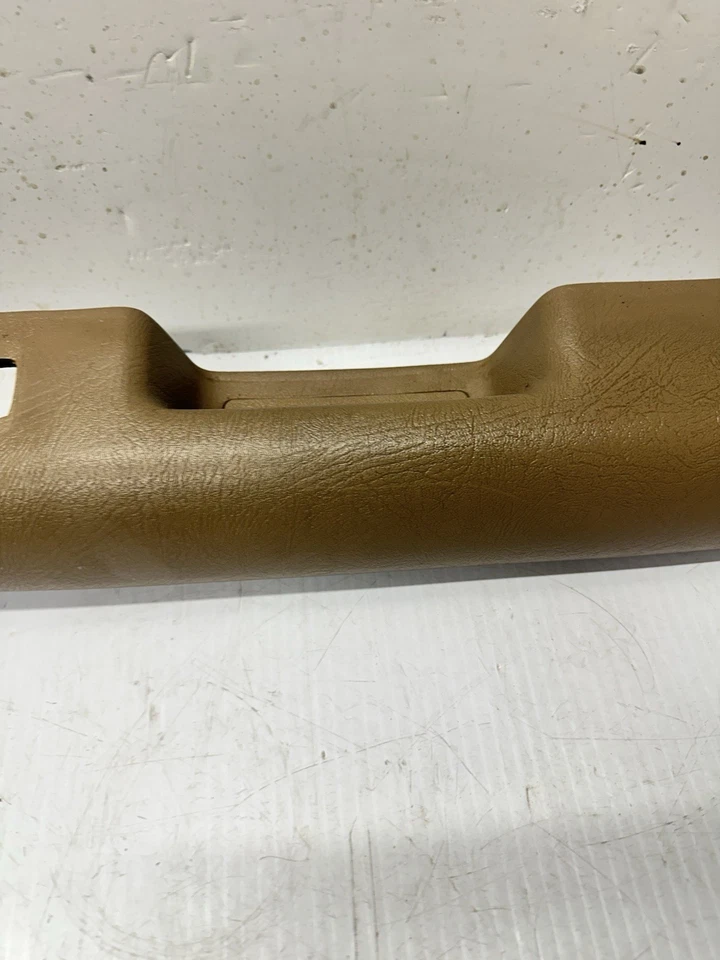 94-98 Bravada Blazer Reposabrazos Puerta Trasera Derecha Pasajero Tostado 15676774 15953798 S4 Foto 4 de 4