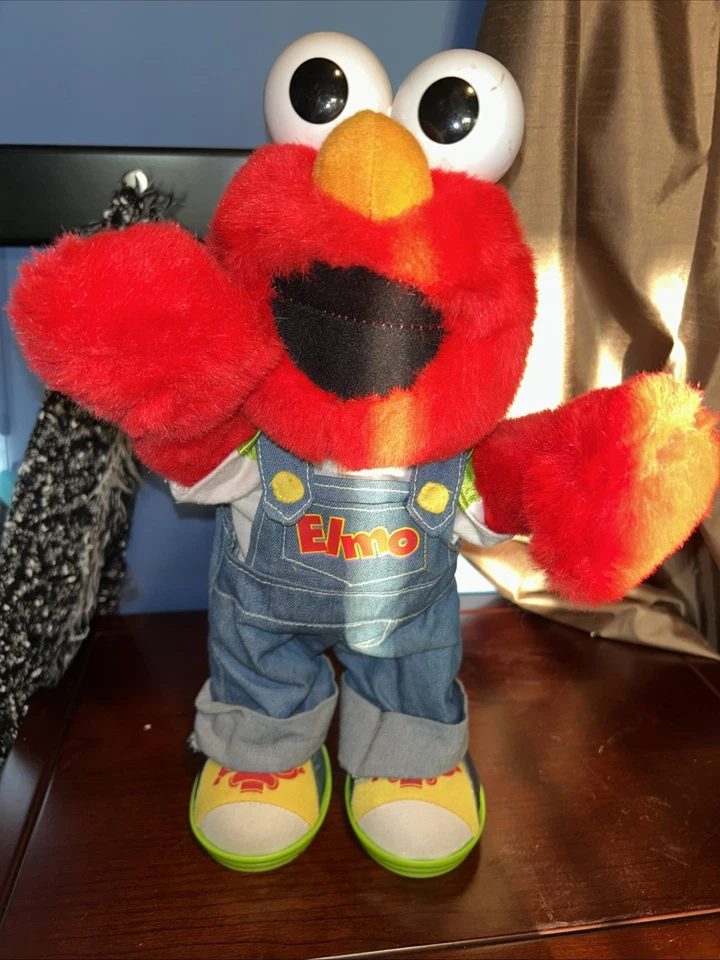 Fisher Price Let's Pretend Elmo он говорит и поет в комбинезоне плюшевая игрушка фигурка - Изображение 2 из 4