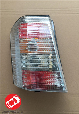 Feu Arrière Droite Cristal Pour Microcar MC1 MC2 - Pièce D'occasion, Référence US1004557
