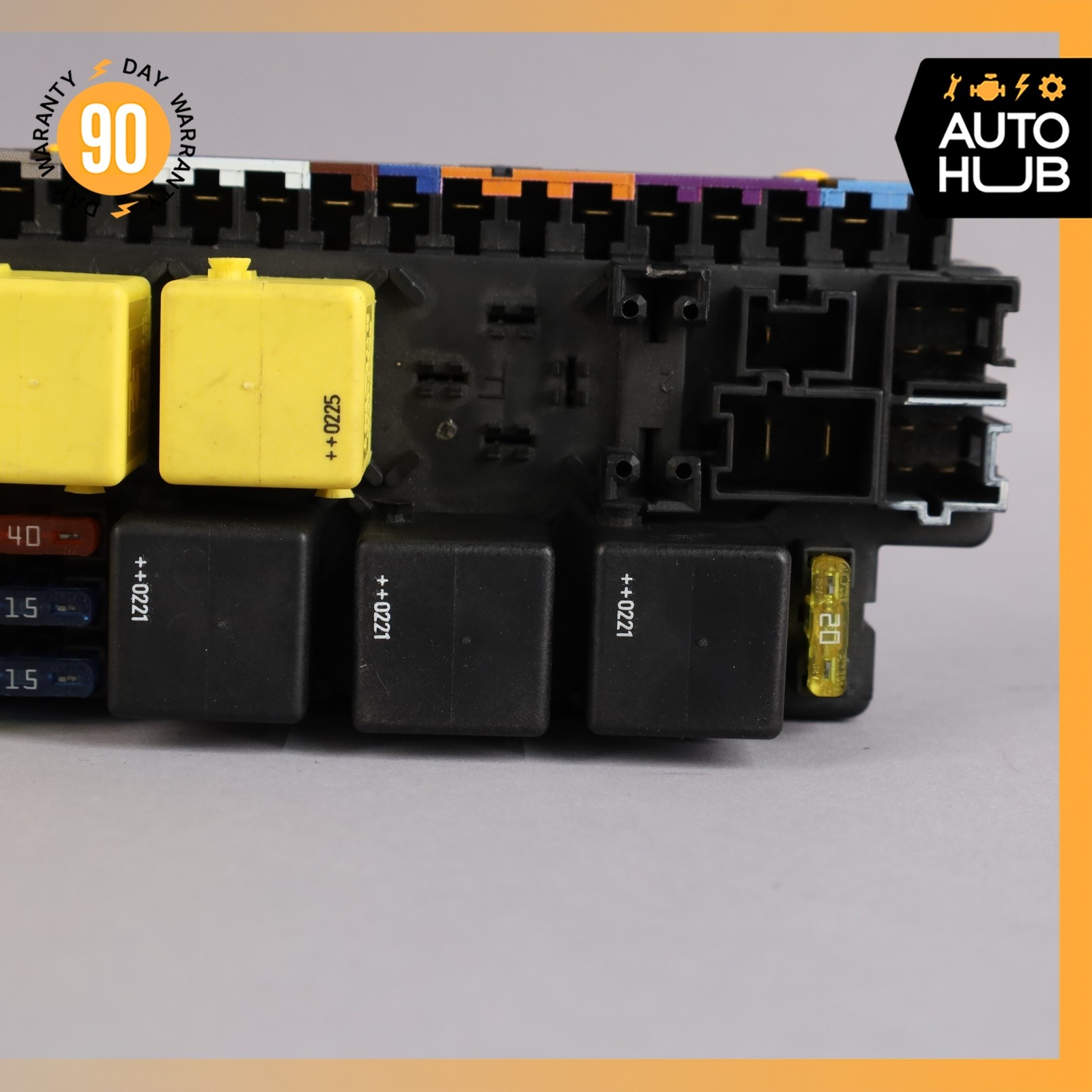 03-12 Mercedes R230 SL500 SL55 AMG Front Left SAM Fuse Box Control Module OEM