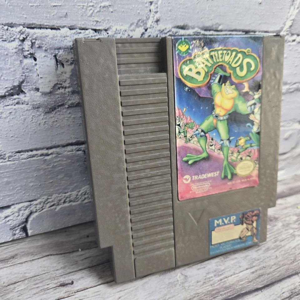 BATTLETOADS NES Nintendo Original Classic Authentic Game NOT TESTED READ DISCRIP - Image 3 of 4