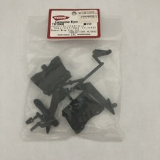 KYOSHO TR104B BUMPER WING STAY SET (DBX/DST/DBXVE/DRX) NOS NIP