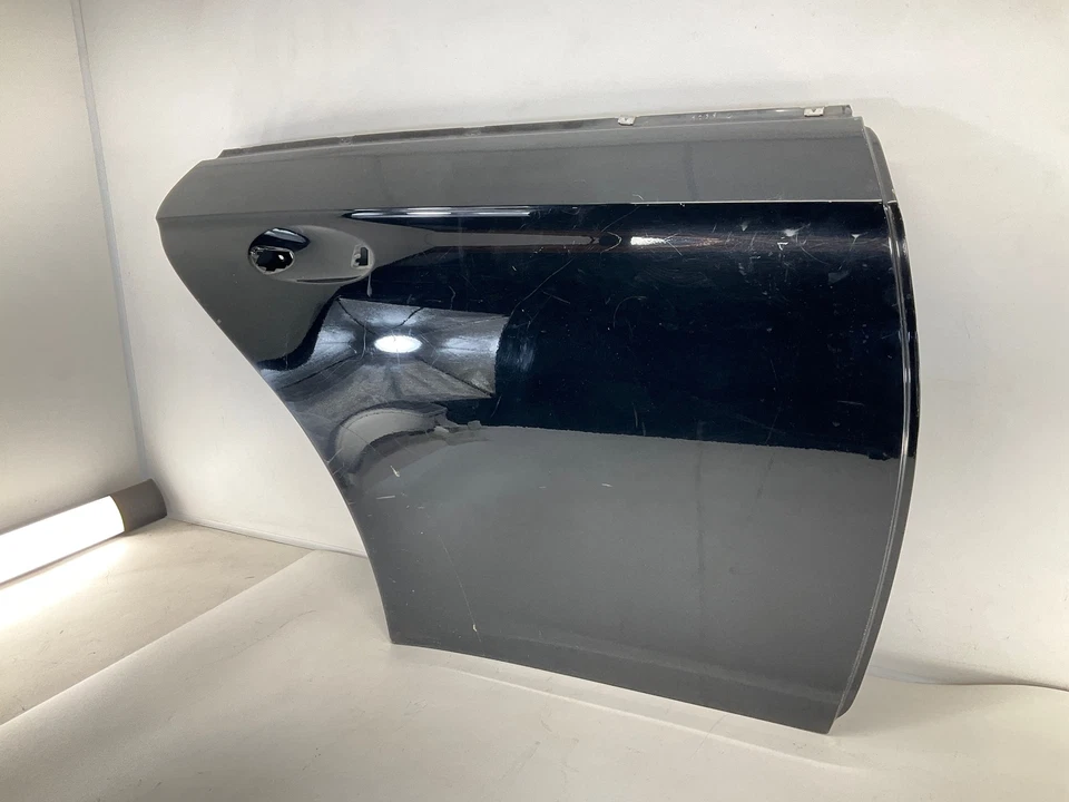 07-11 MERCEDES-BENZ CLASE CLS W219 CLS550 Carcasa de puerta trasera derecha pasajero OEM CM Foto 2 de 4