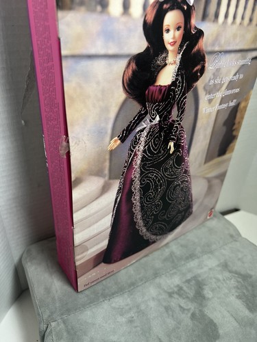 Winter Fantasy Special Edition Brunette Barbie Doll 1996 Mattel #17666 - Picture 6 of 10
